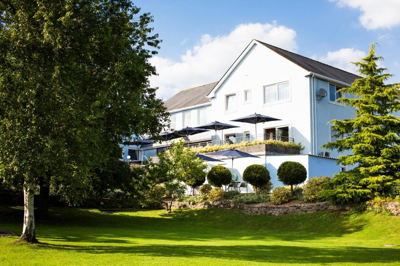 The Plough Inn Llandeilo Exterior photo